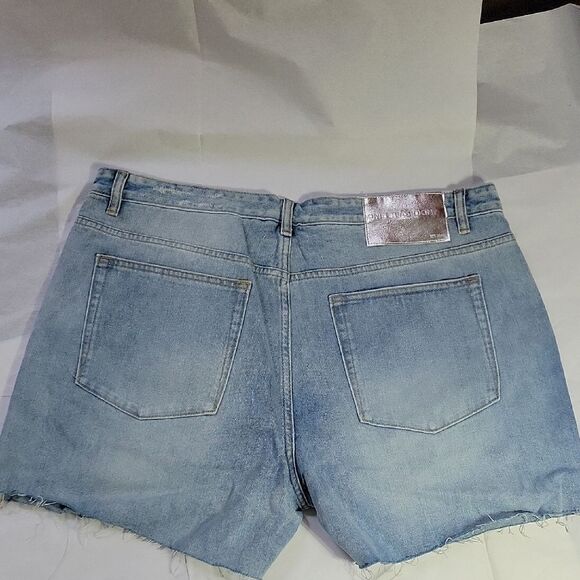 One Teaspoon Denim Shorts NWT - Picture 6 of 7